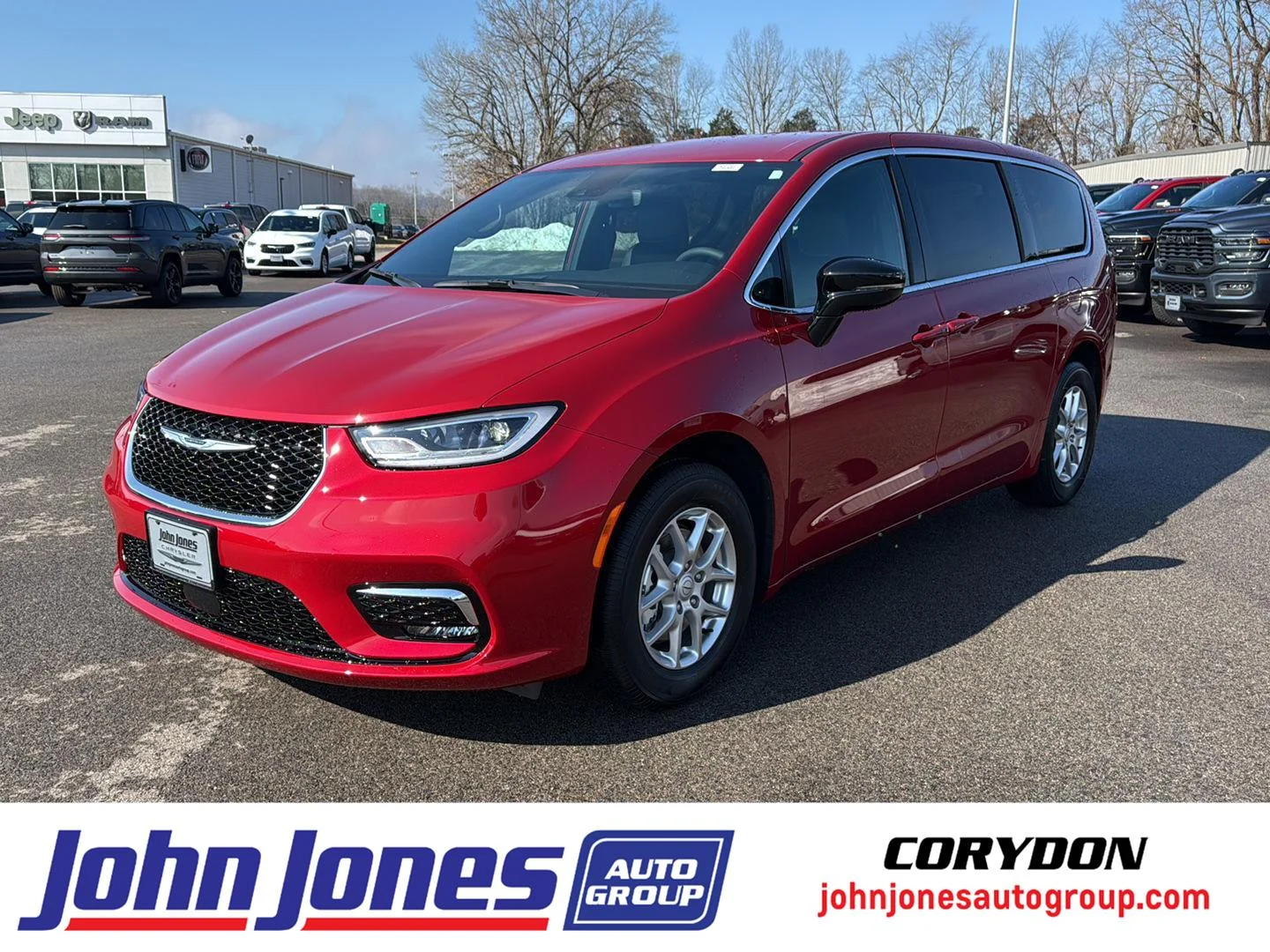 2026 Chrysler Pacifica Select's photo