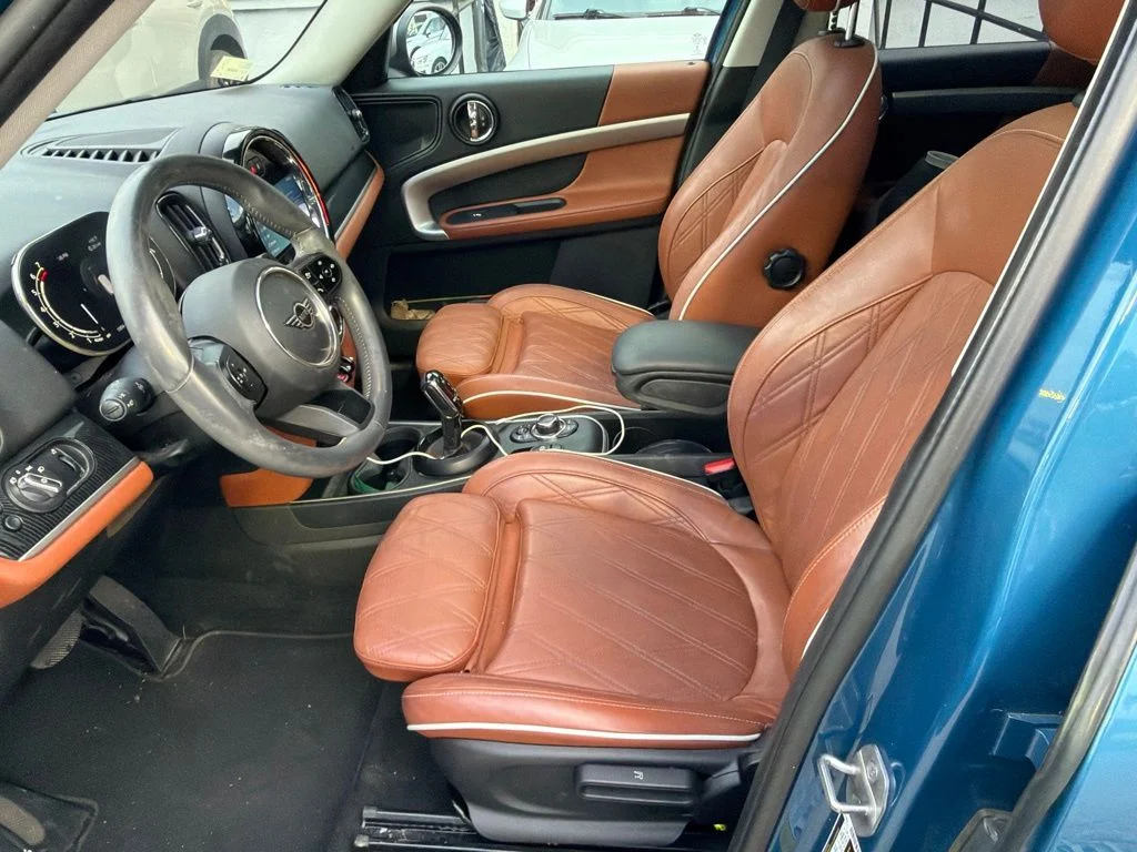 Used 2022 Island Blue Metallic MINI  image 6