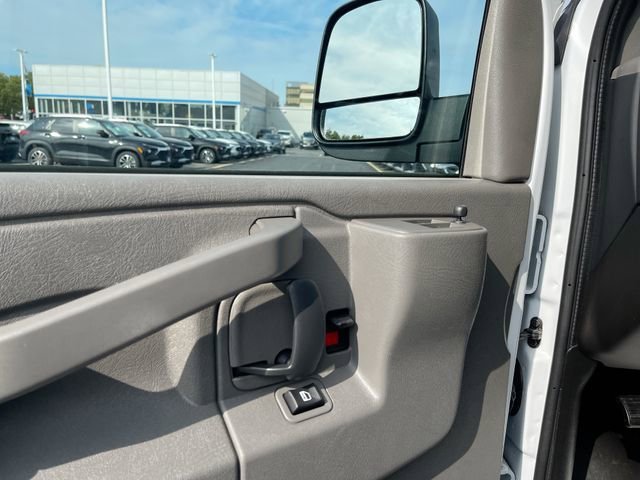 2024 CHEVROLET EXPRESS - Image 20