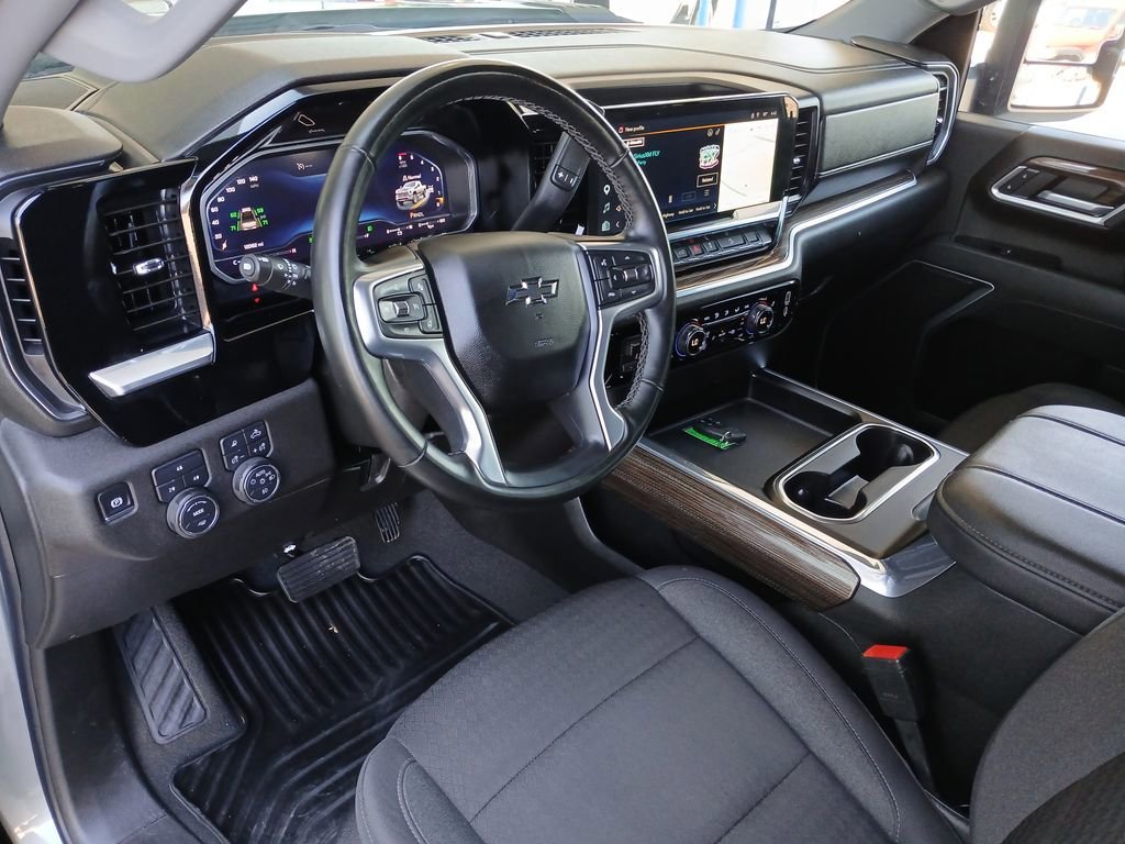 2025 Chevrolet Silverado 2500HD LT - Photo 10