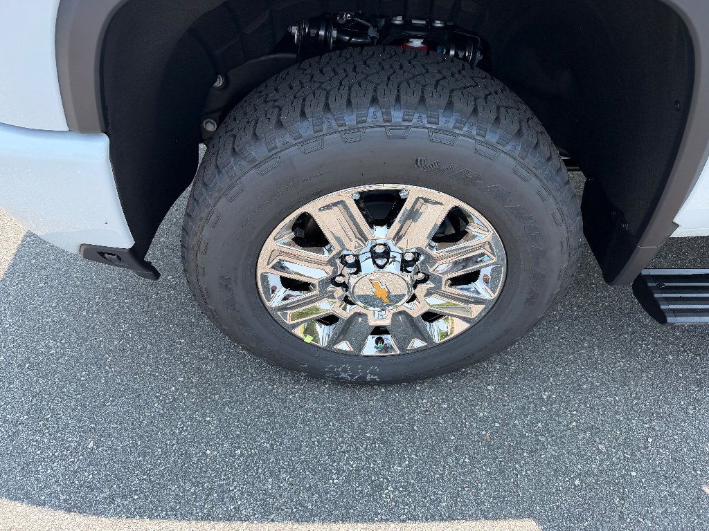 2026 Chevrolet Silverado 2500 HD High Country - Photo 14