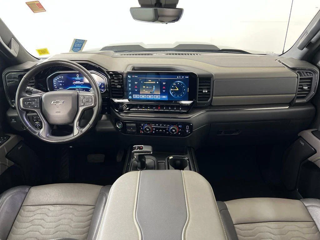 Used 2023 Black Chevrolet ZR2 image 21