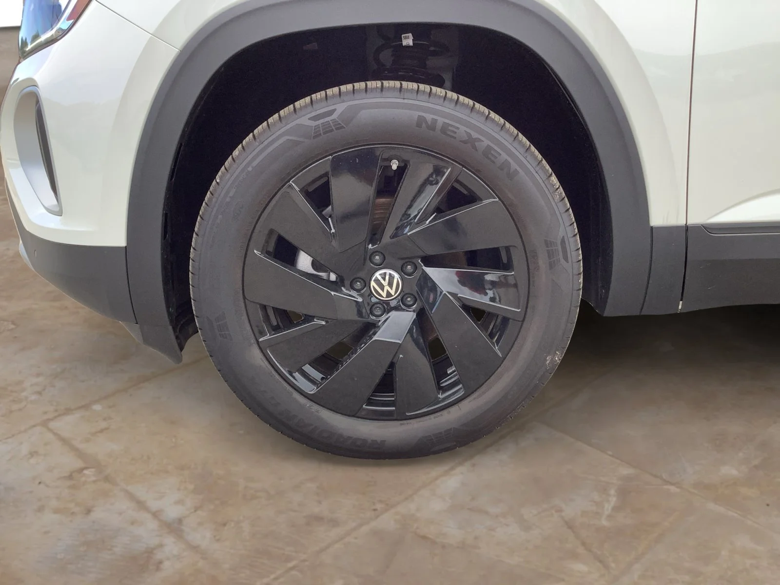 New 2026 OPAL WHITE Volkswagen 2.0T SE w/Technology image 10