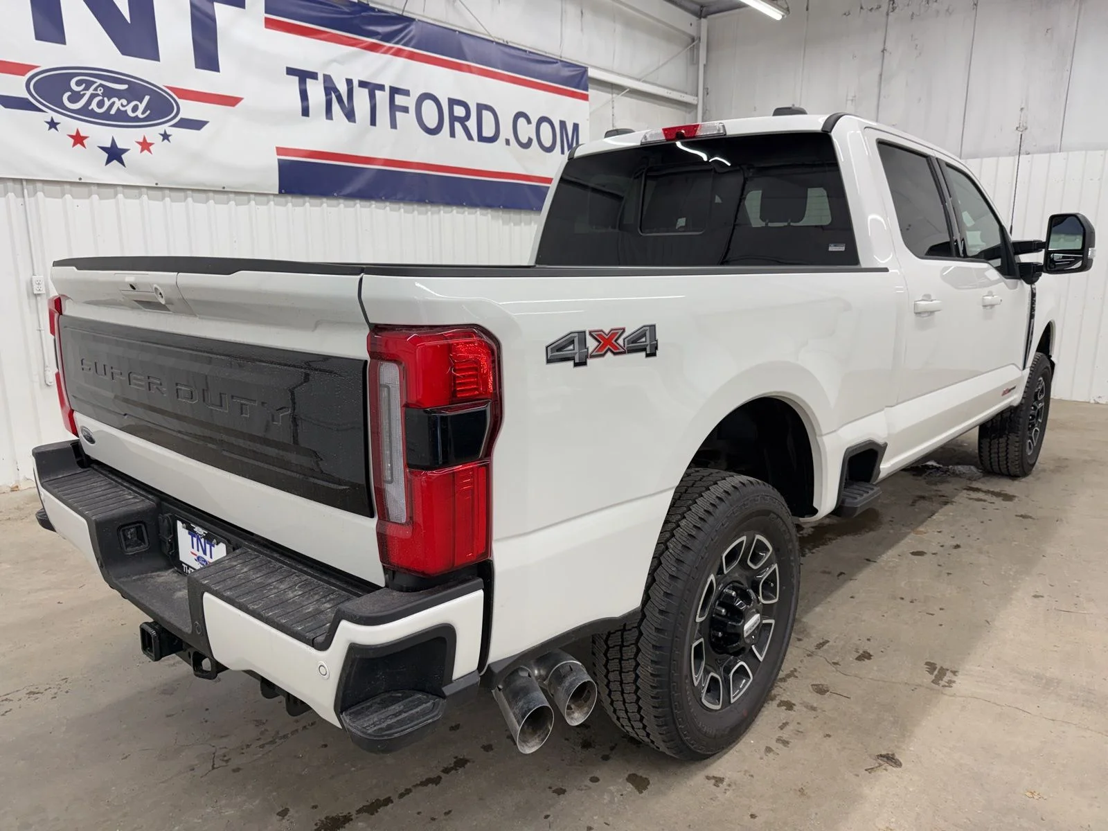 New 2026 Star White Metallic Tri-Coat Ford F-250® Platinum® image 9