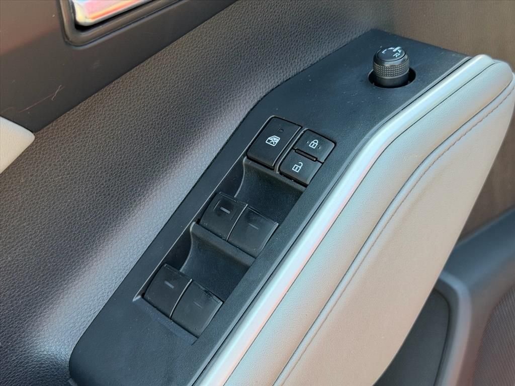 Used 2022 Red Toyota XLE image 19