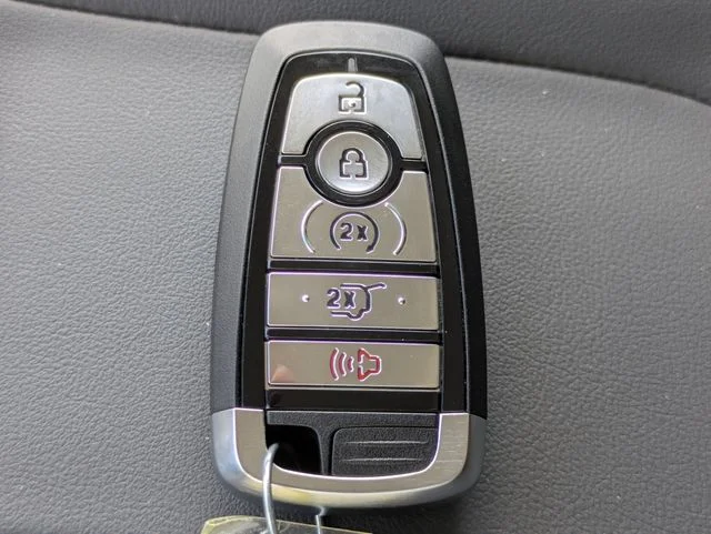 New 2026 Agate Black Metallic Ford MAX Active image 27