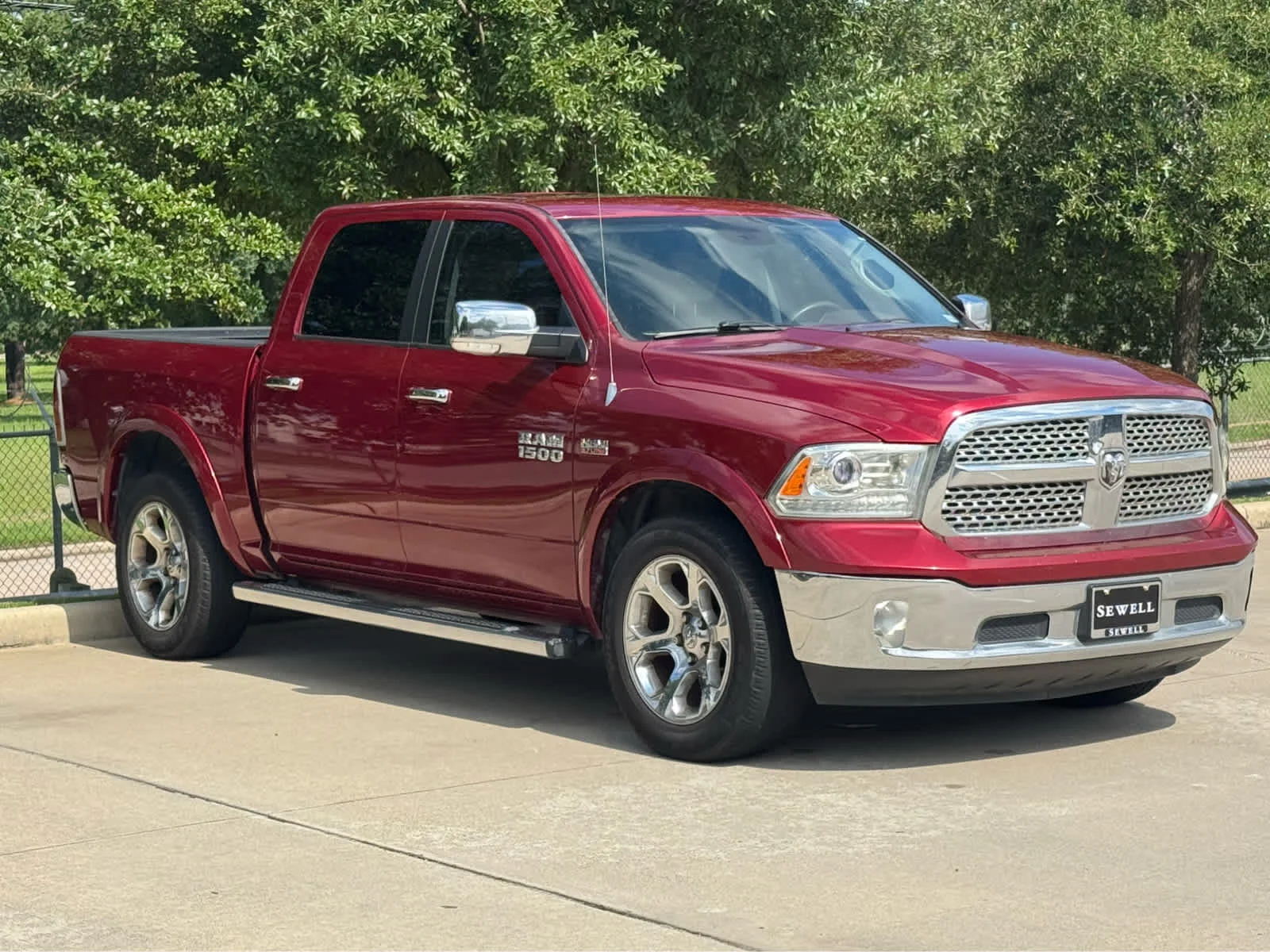Used 2013 Deep Cherry Red Crystal Pearl Ram Laramie image 4