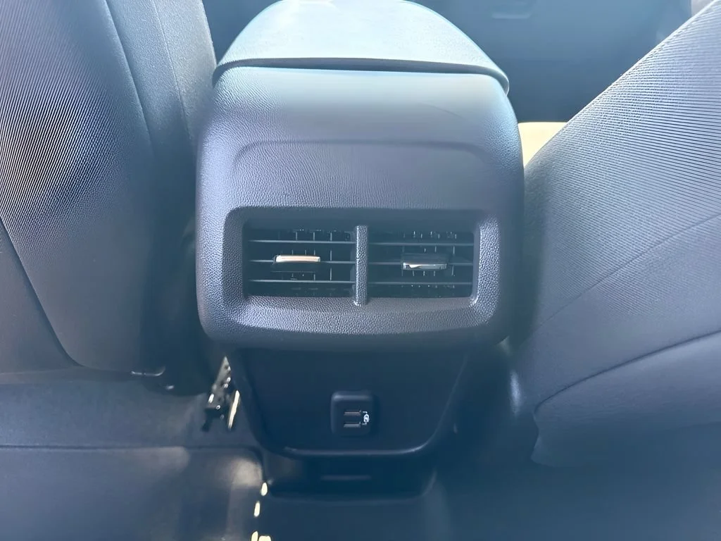 Used 2024 Summit White Chevrolet LT image 13