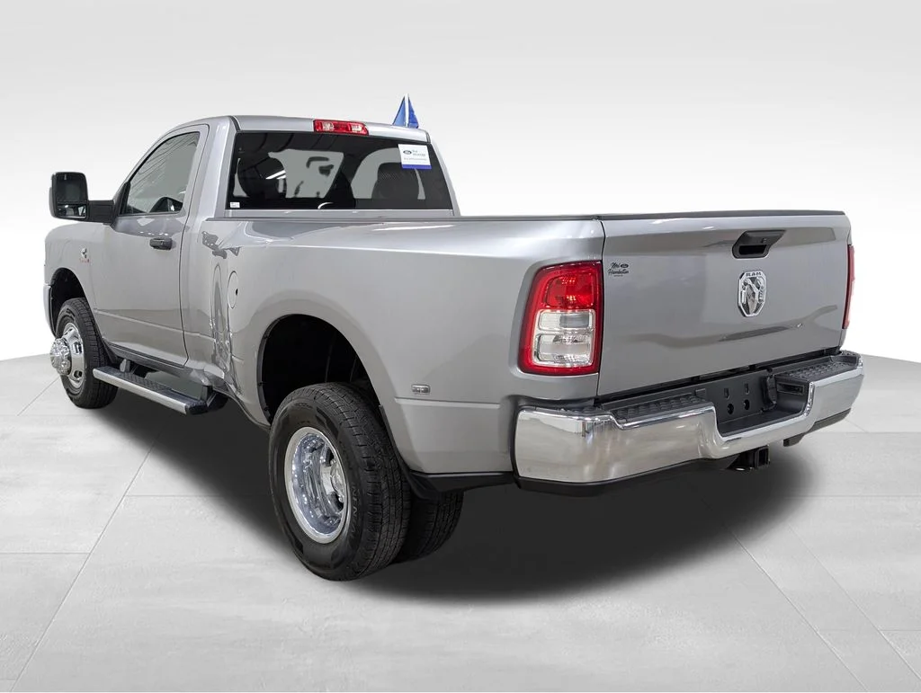 Certified Used 2024 Billet Silver Metallic Clearcoat Ram Tradesman image 20