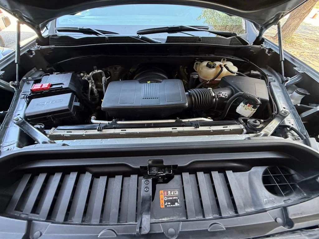 Used 2025 Silver GMC SLT image 20