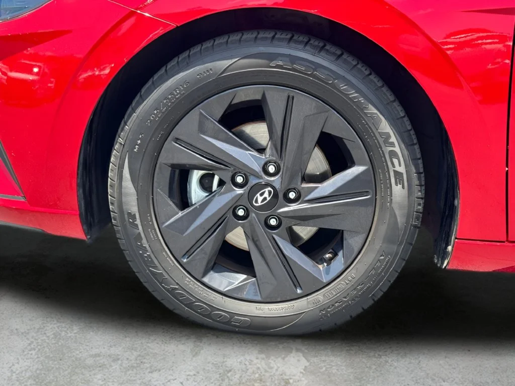 Used 2023 Red Hyundai SEL image 31