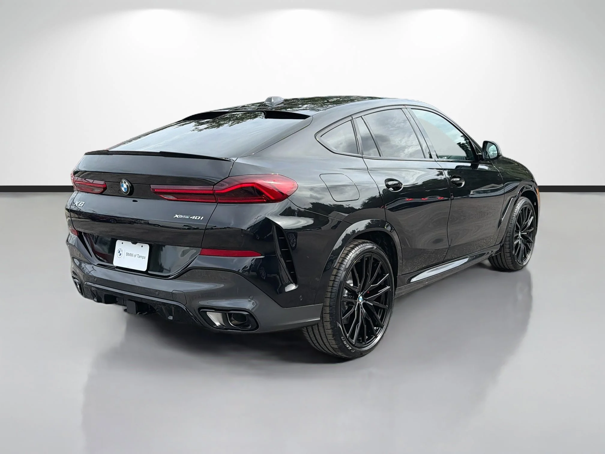 New 2027 Black Sapphire Metallic BMW xDrive40i image 3