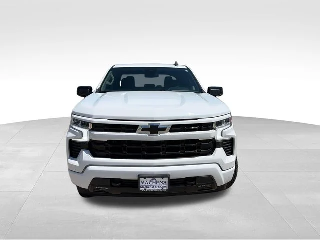 Used 2023 White Chevrolet RST image 9
