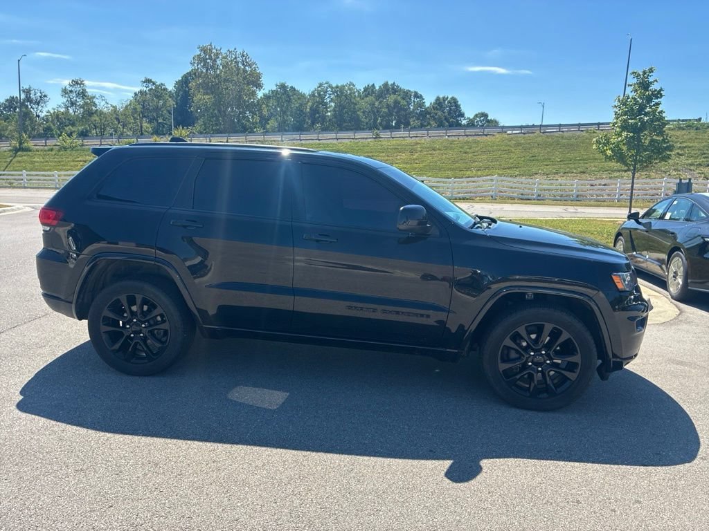 Used 2020 Jeep Grand Cherokee Altitude with VIN 1C4RJFAG0LC304676 for sale in Fort Wright, KY
