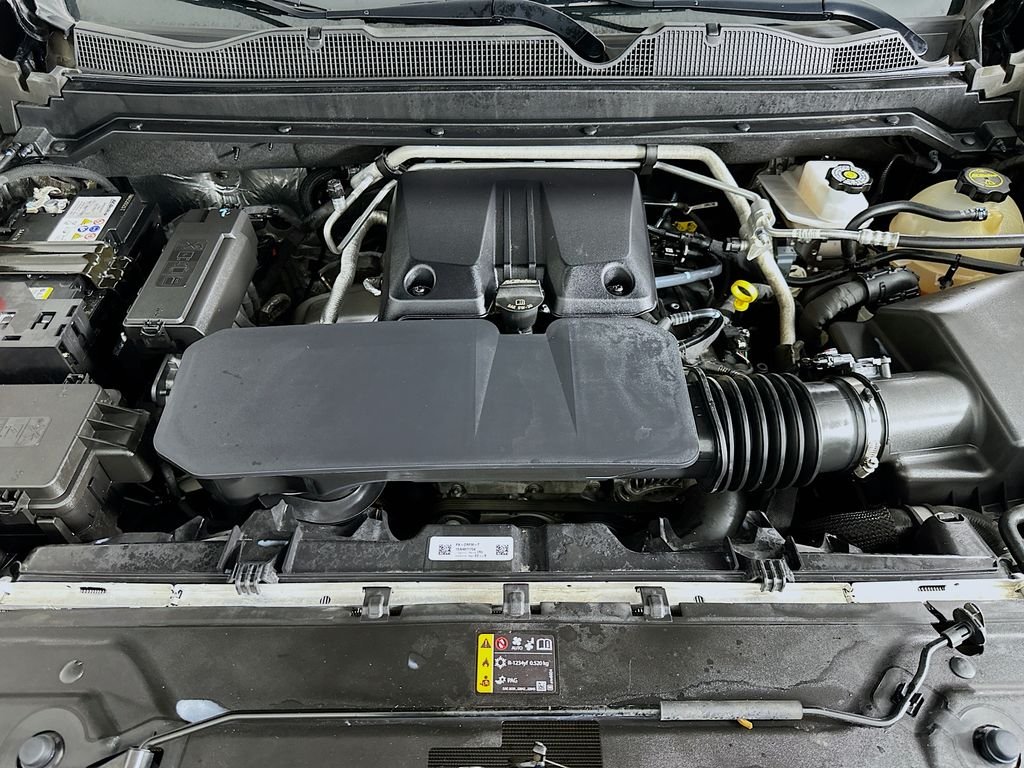 Used 2025 Black GMC Denali image 31