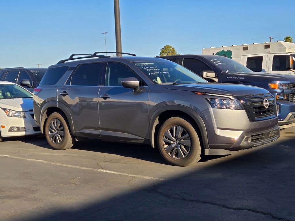 2024 Nissan Pathfinder SV 2WD's photo