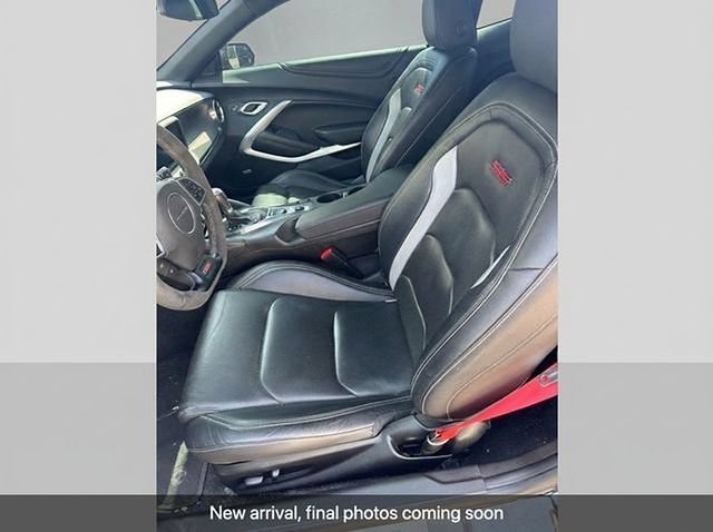 Used 2023 BLACK Chevrolet 2SS image 5