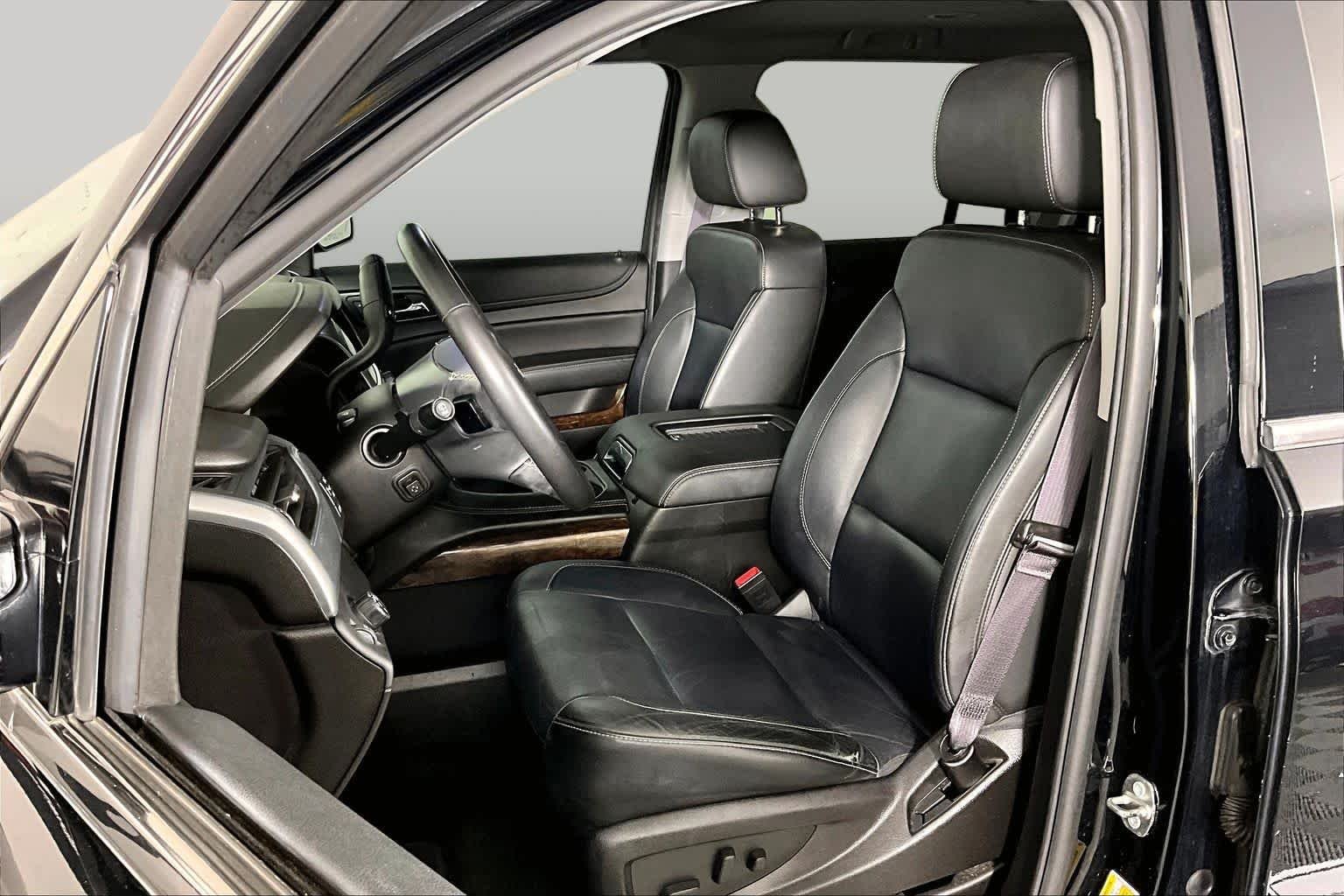 Used 2017 BLACK Chevrolet LT image 8