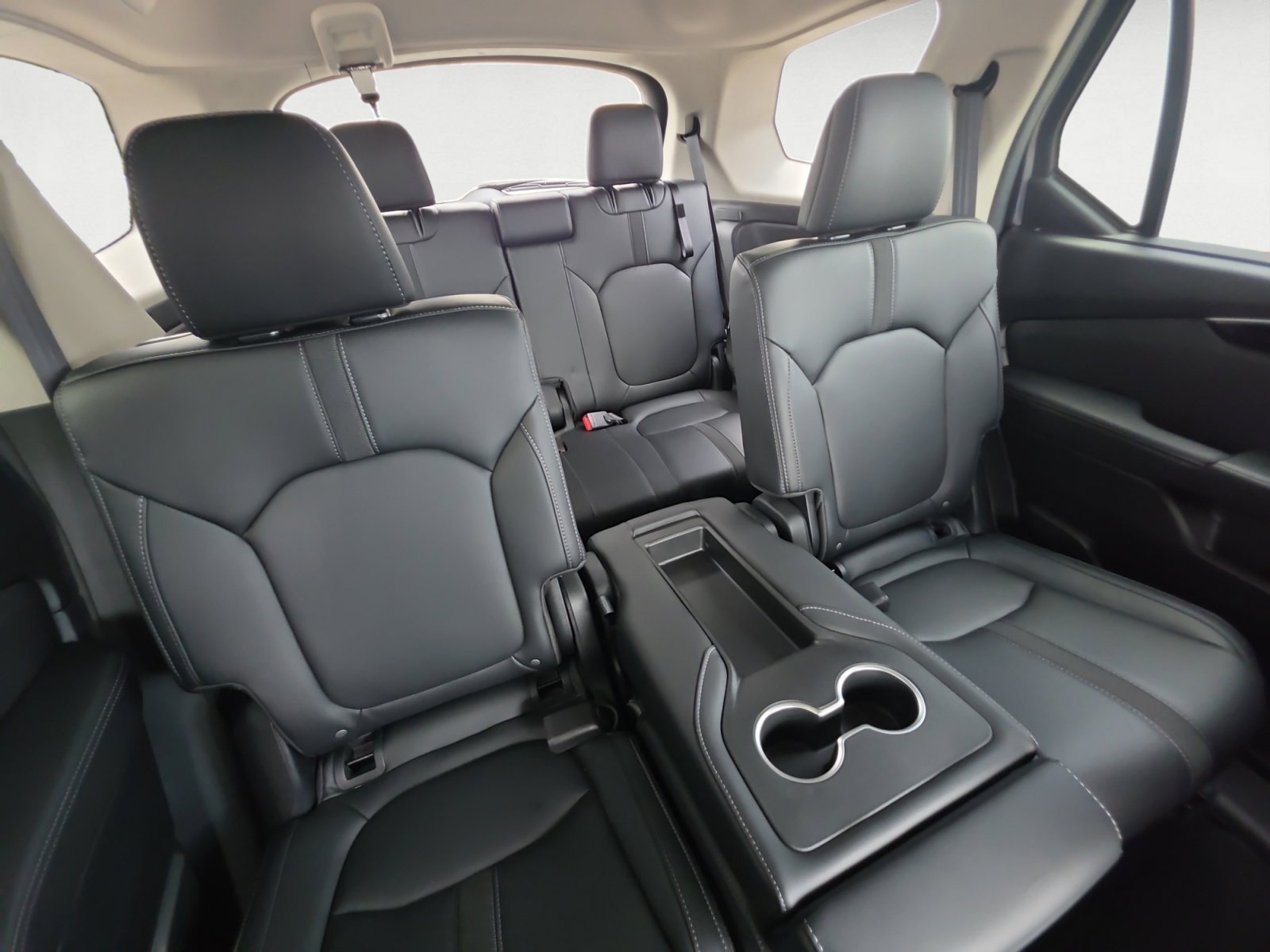 Used 2024 Modern Steel Metallic Honda EX-L 8 Passenger image 18