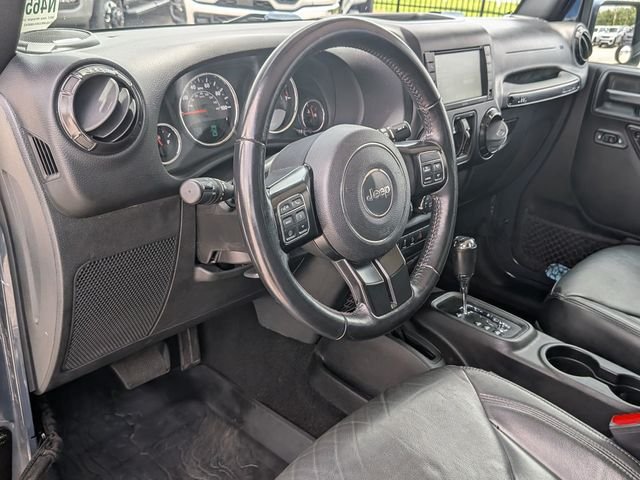 Used 2017 Black Jeep Unlimited Sahara image 31