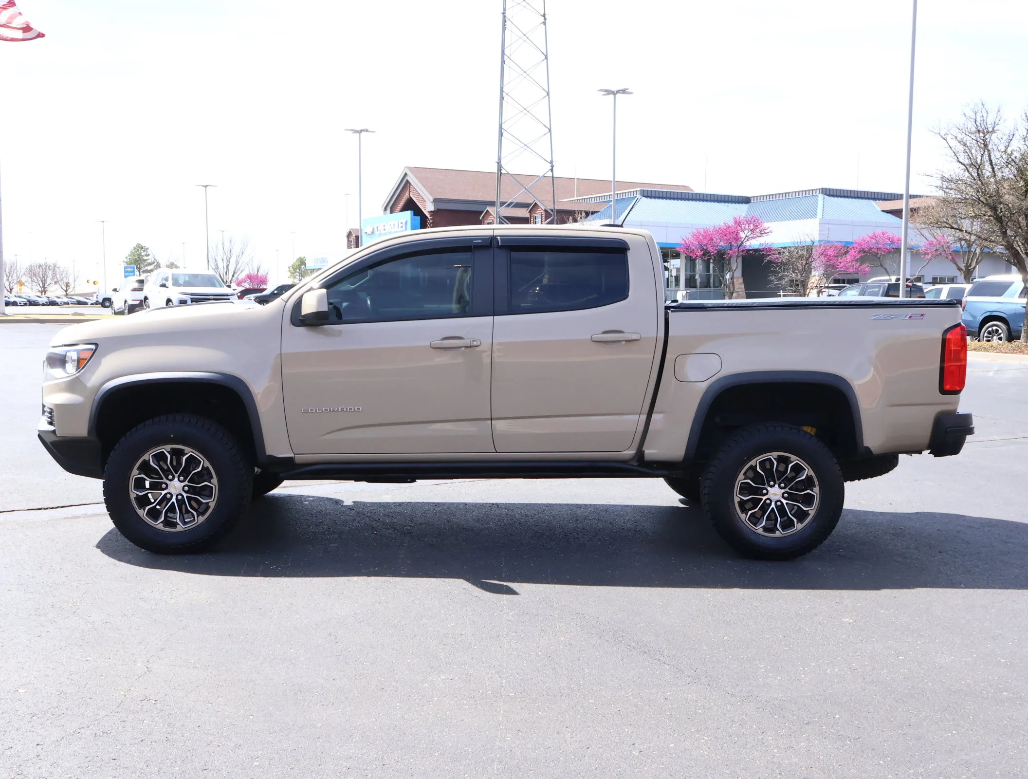 Used 2022 Sand Dune Metallic Chevrolet ZR2 image 33