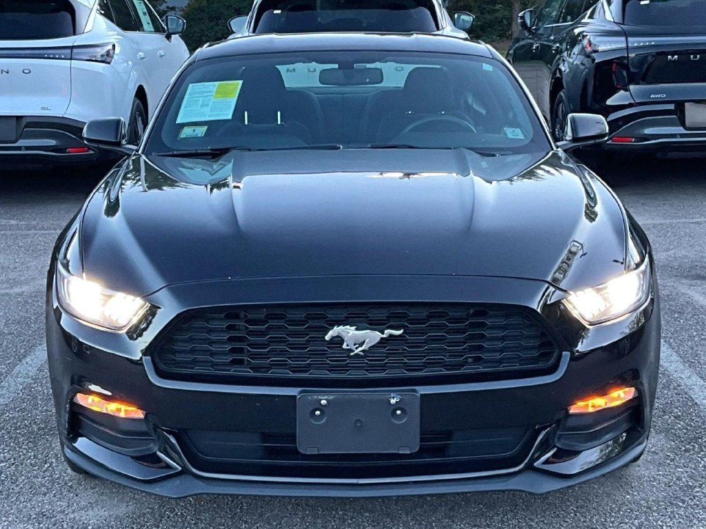Used 2015 Black Ford V6 image 2