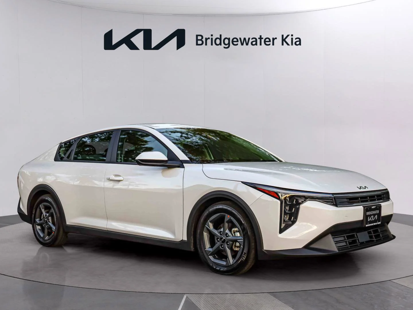 2025 Kia K4 LXS AT's photo