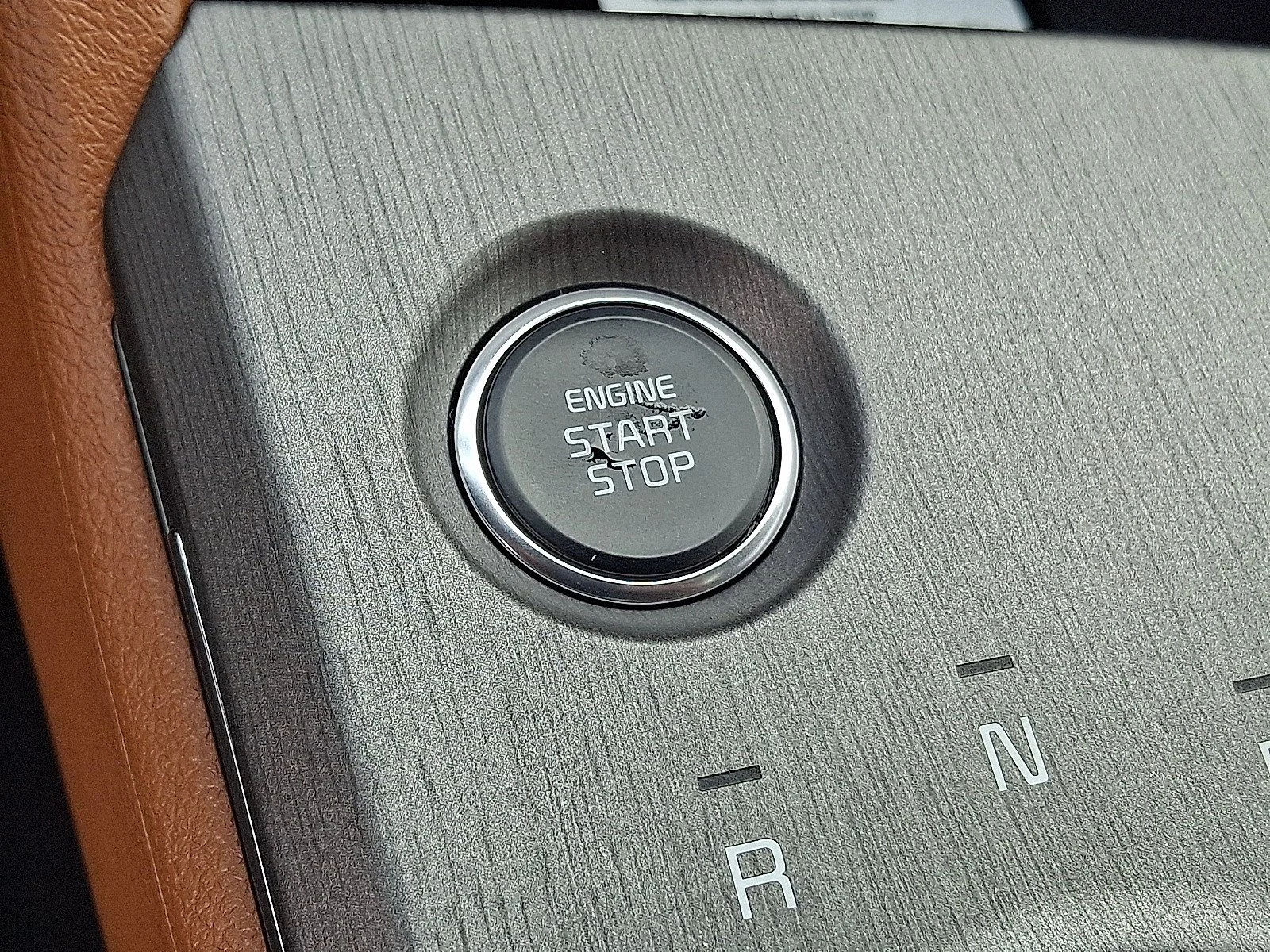 New 2027 Snow White Pearl Kia X-Line image 13
