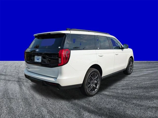 New 2027 Star White Metallic Tri-Coat Ford Platinum image 4