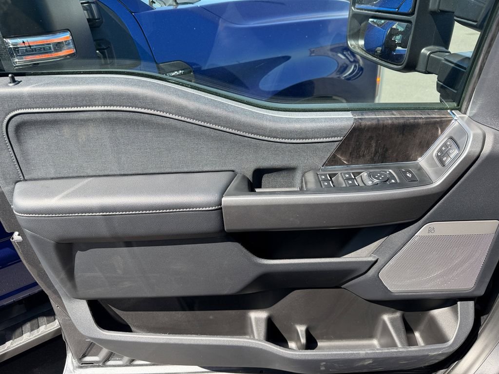 New 2026 Carbonized Gray Metallic Ford F-250® Lariat® image 18