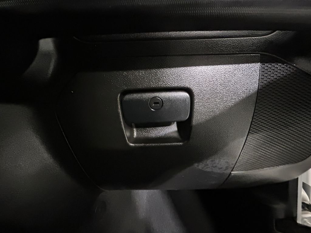 Used 2023 White/off-white Jeep Rubicon image 24
