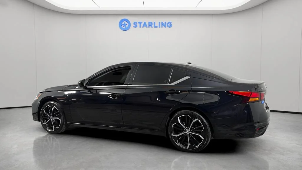 Used 2024 Black Nissan SR FWD image 4