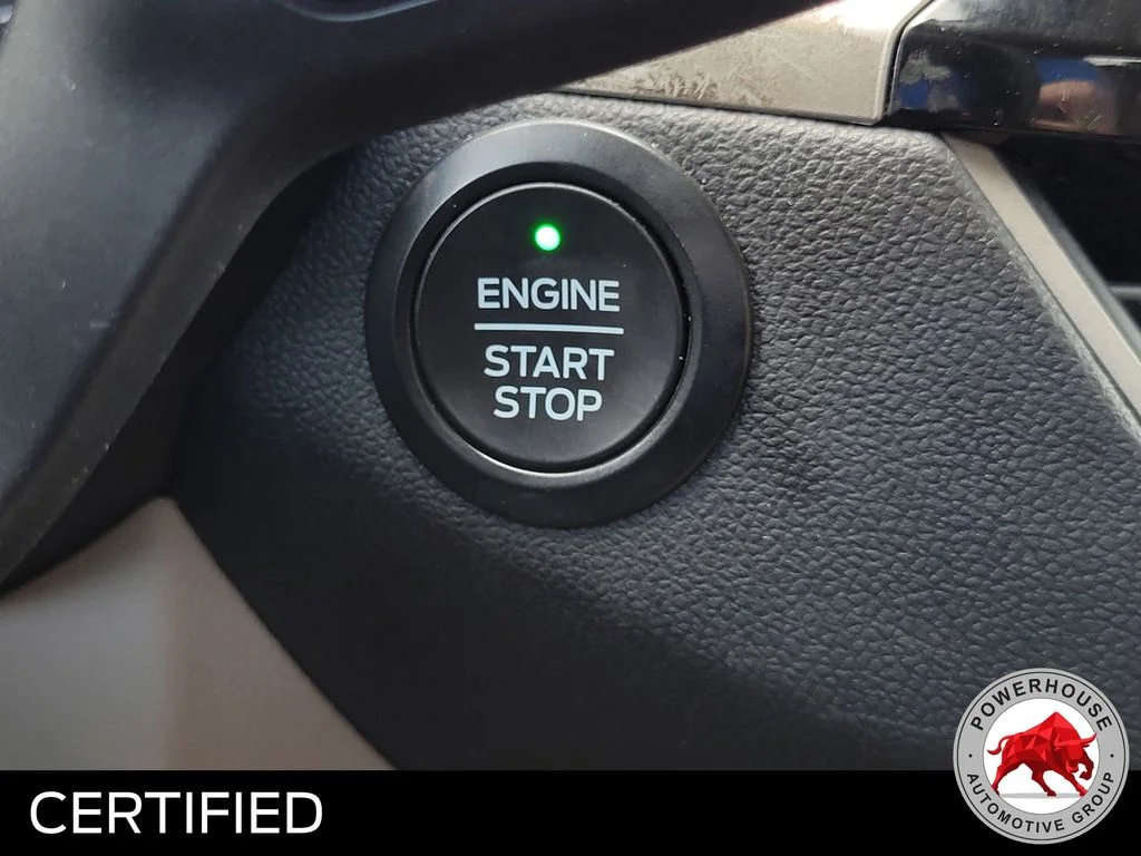 Used 2020 Red Ford SE image 36