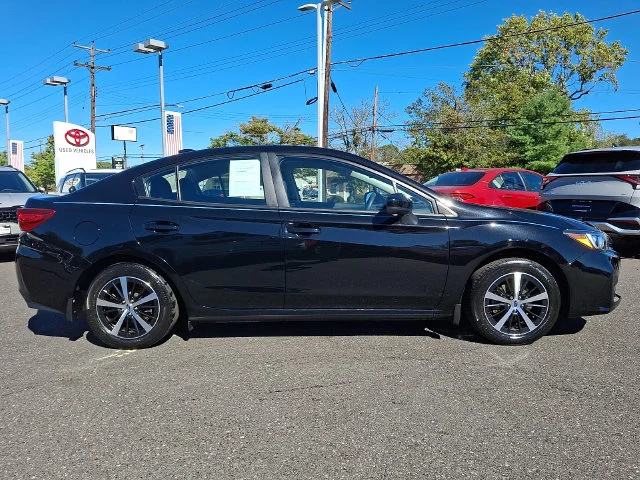 Used 2019 Black Subaru 2.0i Premium image 8