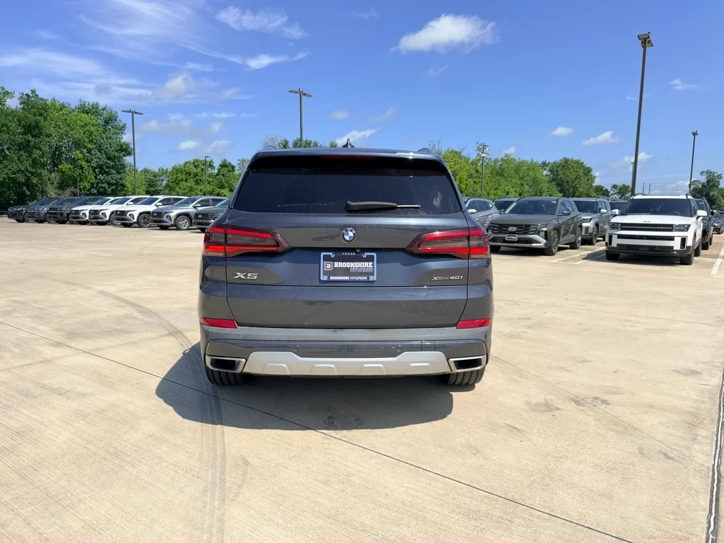 Used 2022 Arctic Grey Metallic BMW xDrive40i image 7