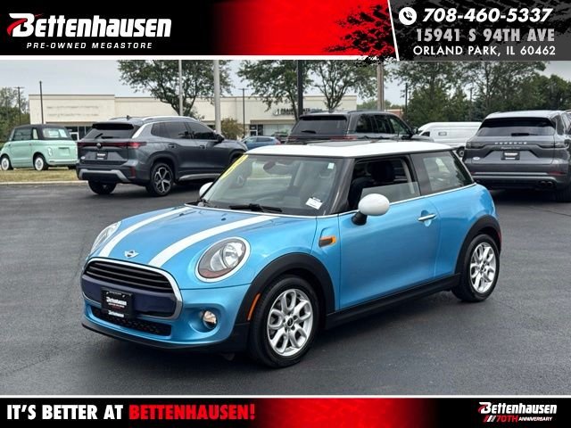 Used 2018 Blue MINI Base image 1