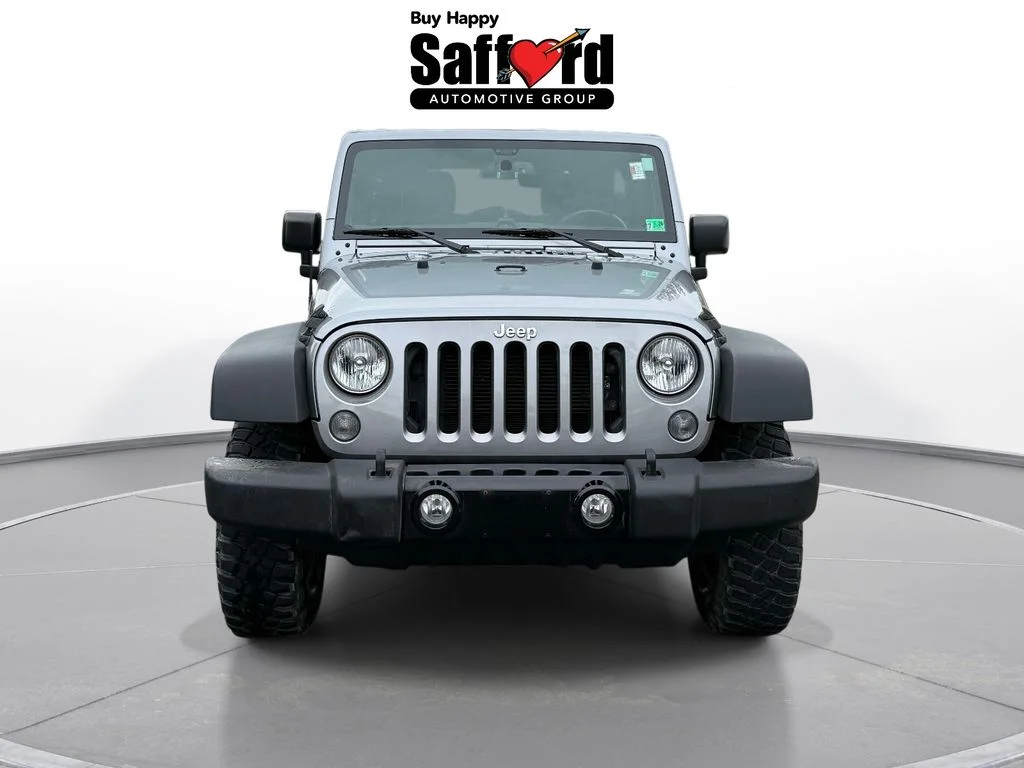 Used 2016 Silver Jeep Unlimited Rubicon image 9