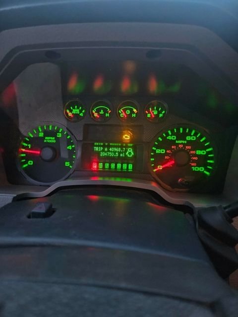 Used 2008 White Ford XL image 4