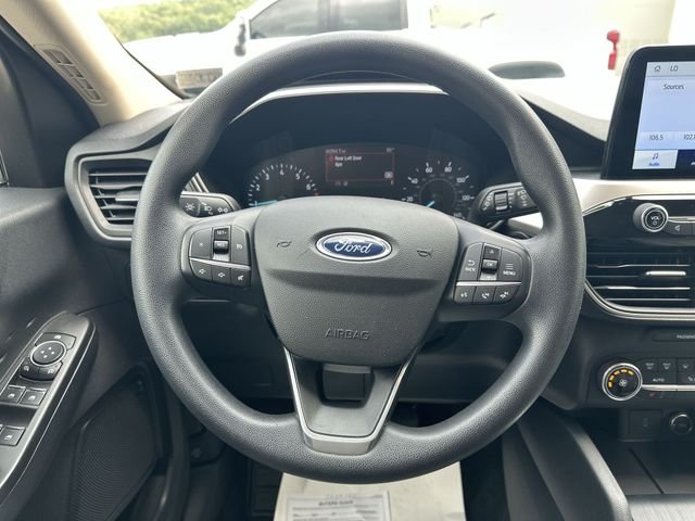 Used 2020 Gold Ford SE image 13