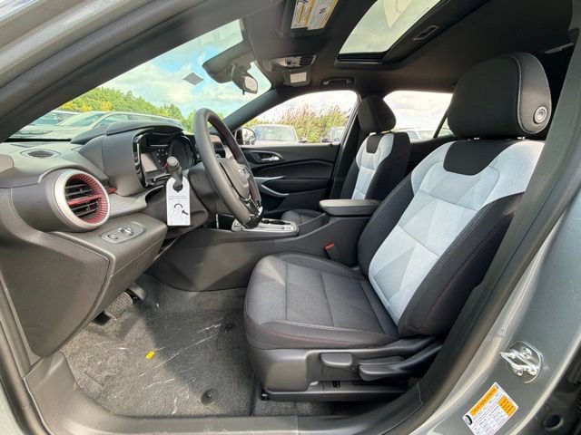 New 2026 Sterling Gray Metallic Chevrolet 1RS image 12