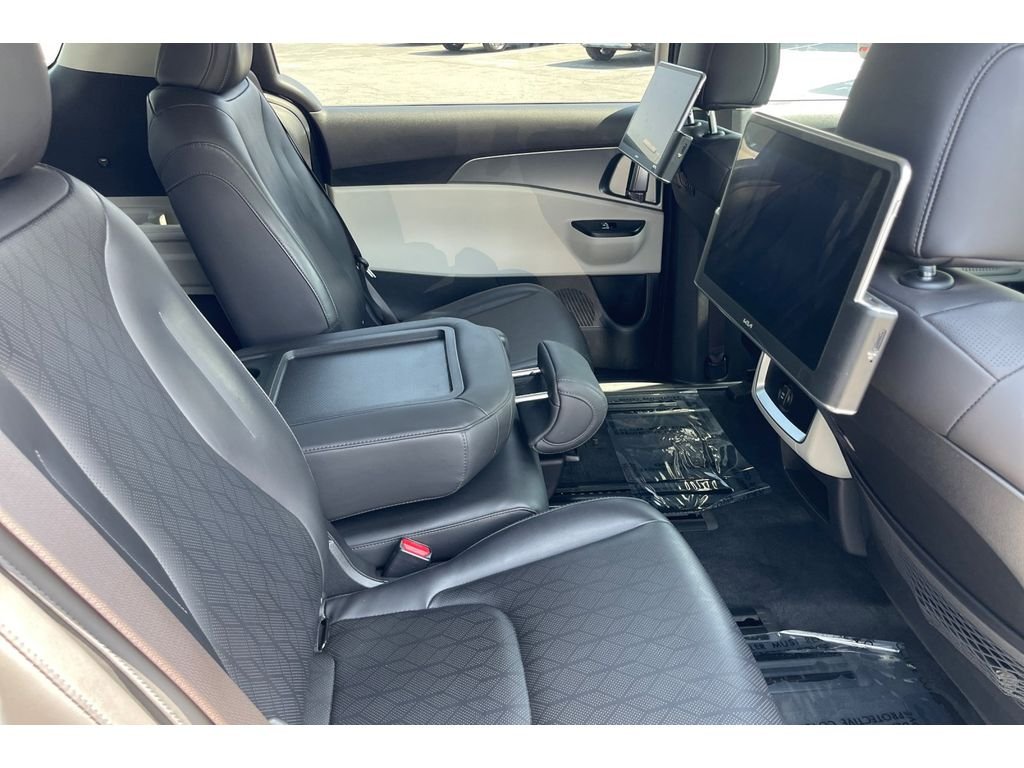 Used 2022 DEEP CHROMA BLUE Kia LXS image 19
