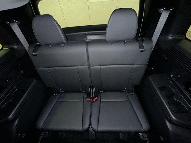 New 2026 Shimmering Silver Hyundai SEL image 20