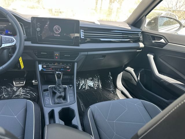 New 2026 Silver Volkswagen 1.5T Sport image 15