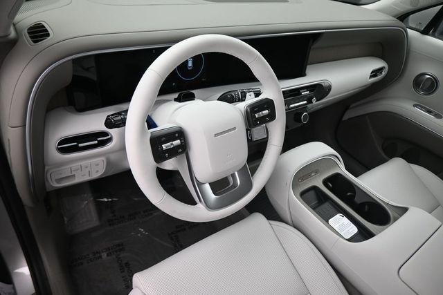 New 2026 Silver Hyundai SEL 7P image 15