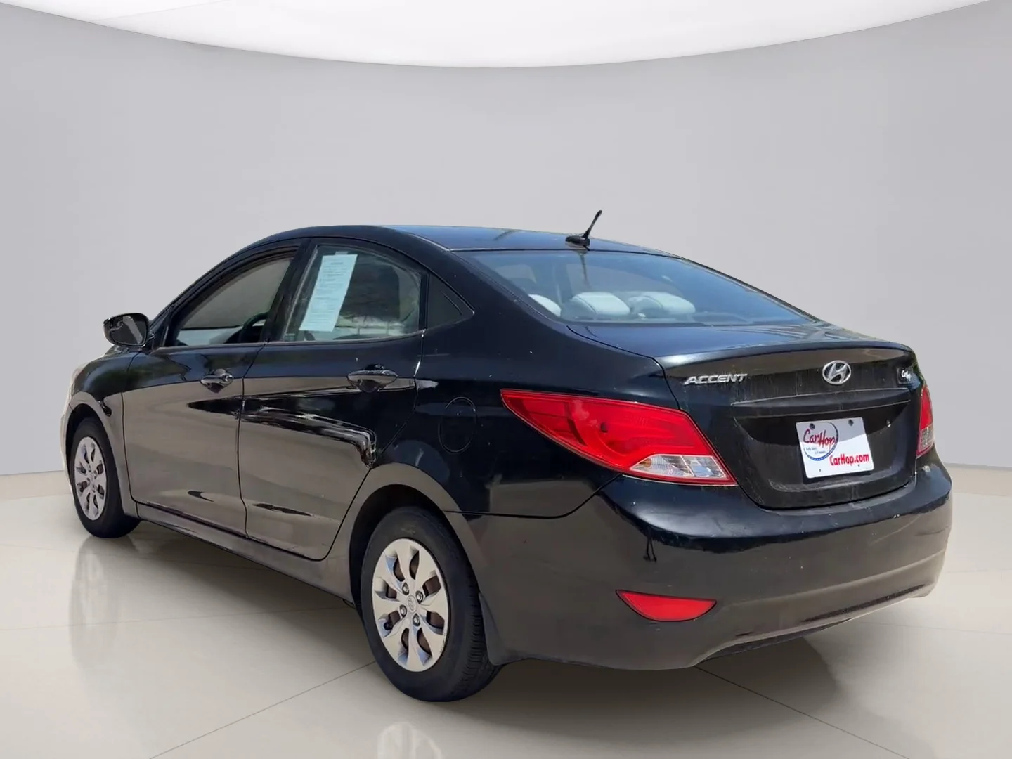 Used 2015 Black Hyundai GLS image 3