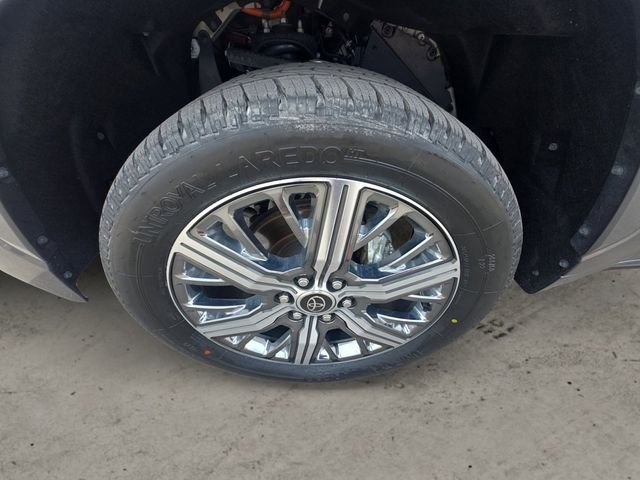Used 2022 Gray Toyota Capstone image 14
