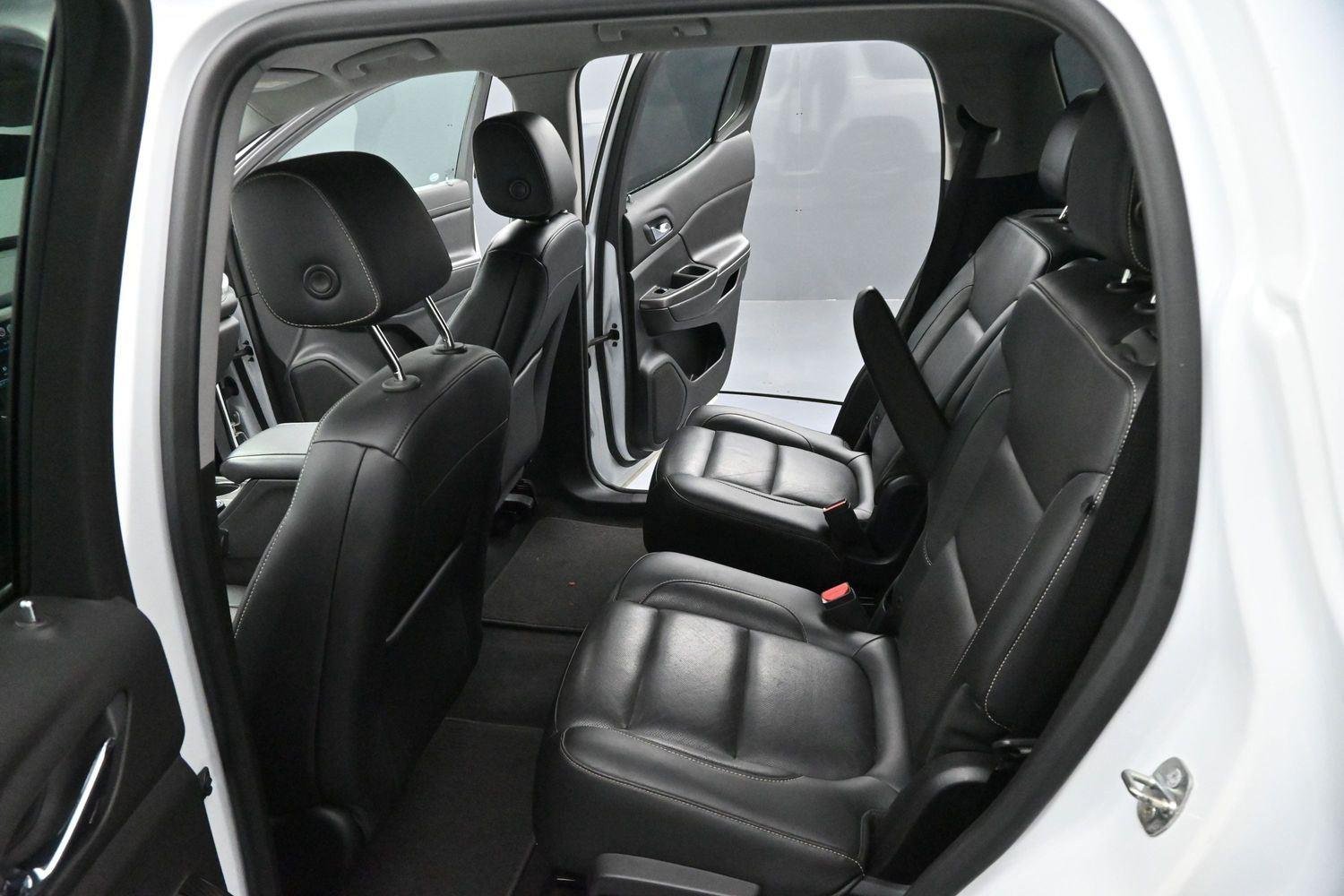 Used 2019 Summit White GMC SLT image 30