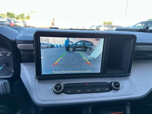 Used 2022 Blue Ford XLT image 18