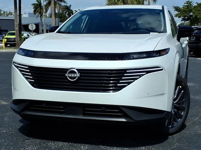 New 2026 Everest White Pearl TriCoat Nissan SL image 2
