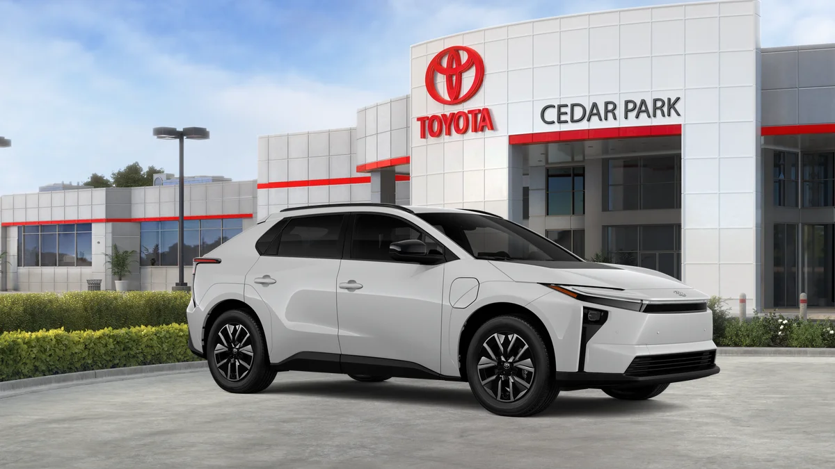 New 2026 Wind Chill Pearl Toyota XLE image 35